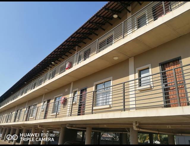 2 BEDROOM FLAT RENTED IN SILVERTON